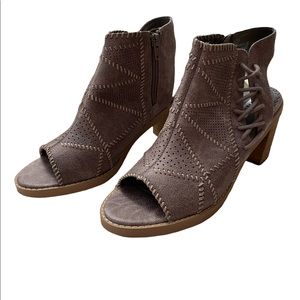 Lady’s “Not Rated” Open-Toe Peep-Heel Shoes